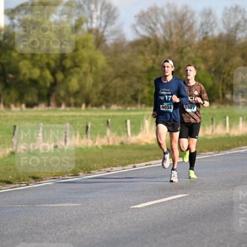 12.04.2026 - 45. Internationalen Wilhelmsburger Insellauf Dr. Thomas Lammeyer http://msf.ph/oto/9430564 12.04.2026 09:07:18 Laufen 17, 4034, 5507, 3521 meine-sportfotos.de
