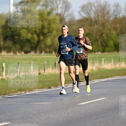 12.04.2026 - 45. Internationalen Wilhelmsburger Insellauf Dr. Thomas Lammeyer http://msf.ph/oto/9430568 12.04.2026 09:07:19 Laufen 17, 4034, 5507, 3521 meine-sportfotos.de