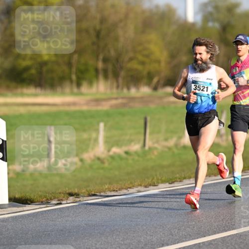 12.04.2026 - 45. Internationalen Wilhelmsburger Insellauf Dr. Thomas Lammeyer http://msf.ph/oto/9430591 12.04.2026 09:07:23 Laufen 1001, 3521 meine-sportfotos.de