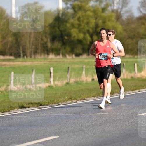 12.04.2026 - 45. Internationalen Wilhelmsburger Insellauf Dr. Thomas Lammeyer http://msf.ph/oto/9430611 12.04.2026 09:07:46 Laufen 4086 meine-sportfotos.de
