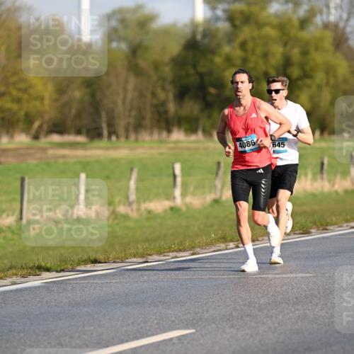 12.04.2026 - 45. Internationalen Wilhelmsburger Insellauf Dr. Thomas Lammeyer http://msf.ph/oto/9430614 12.04.2026 09:07:47 Laufen 4086, 645 meine-sportfotos.de