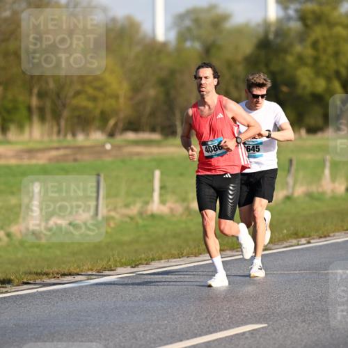 12.04.2026 - 45. Internationalen Wilhelmsburger Insellauf Dr. Thomas Lammeyer http://msf.ph/oto/9430619 12.04.2026 09:07:47 Laufen 4086, 645 meine-sportfotos.de