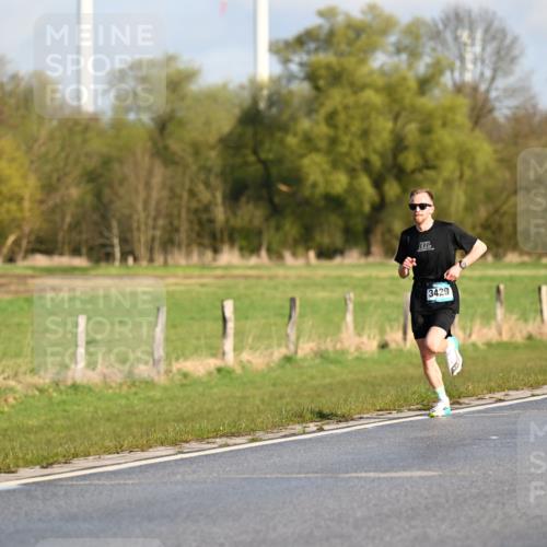 12.04.2026 - 45. Internationalen Wilhelmsburger Insellauf Dr. Thomas Lammeyer http://msf.ph/oto/9430637 12.04.2026 09:07:55 Laufen 3429 meine-sportfotos.de