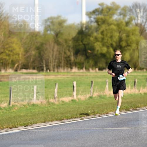 12.04.2026 - 45. Internationalen Wilhelmsburger Insellauf Dr. Thomas Lammeyer http://msf.ph/oto/9430639 12.04.2026 09:07:55 Laufen 3429 meine-sportfotos.de