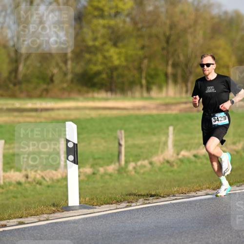 12.04.2026 - 45. Internationalen Wilhelmsburger Insellauf Dr. Thomas Lammeyer http://msf.ph/oto/9430653 12.04.2026 09:07:57 Laufen 3429 meine-sportfotos.de