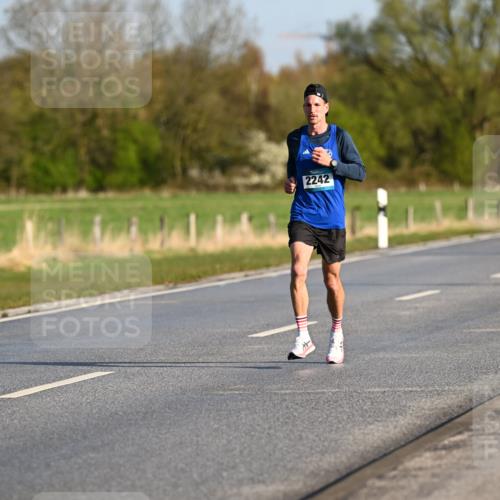 12.04.2026 - 45. Internationalen Wilhelmsburger Insellauf Dr. Thomas Lammeyer http://msf.ph/oto/9430698 12.04.2026 09:08:24 Laufen 2242 meine-sportfotos.de