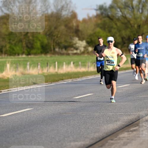 12.04.2026 - 45. Internationalen Wilhelmsburger Insellauf Dr. Thomas Lammeyer http://msf.ph/oto/9430713 12.04.2026 09:08:27 Laufen 5439, 2409 meine-sportfotos.de