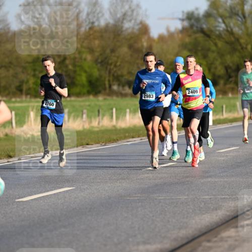 12.04.2026 - 45. Internationalen Wilhelmsburger Insellauf Dr. Thomas Lammeyer http://msf.ph/oto/9430733 12.04.2026 09:08:30 Laufen 2760, 2983, 2409, 2874 meine-sportfotos.de