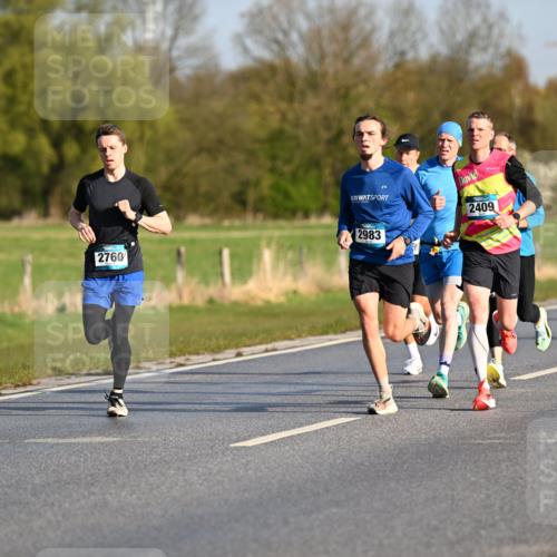 12.04.2026 - 45. Internationalen Wilhelmsburger Insellauf Dr. Thomas Lammeyer http://msf.ph/oto/9430742 12.04.2026 09:08:32 Laufen 2760, 2983, 2409, 2874 meine-sportfotos.de