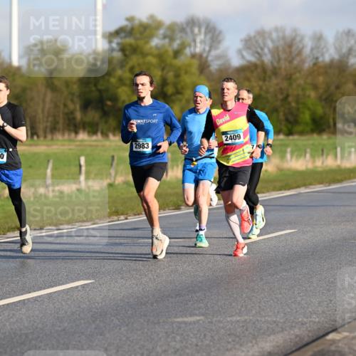 12.04.2026 - 45. Internationalen Wilhelmsburger Insellauf Dr. Thomas Lammeyer http://msf.ph/oto/9430750 12.04.2026 09:08:33 Laufen 2760, 2983, 2409 meine-sportfotos.de