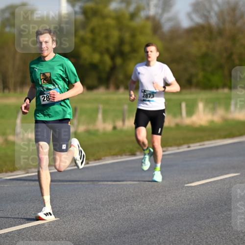 12.04.2026 - 45. Internationalen Wilhelmsburger Insellauf Dr. Thomas Lammeyer http://msf.ph/oto/9430772 12.04.2026 09:08:37 Laufen 28, 2873 meine-sportfotos.de