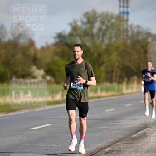 12.04.2026 - 45. Internationalen Wilhelmsburger Insellauf Dr. Thomas Lammeyer http://msf.ph/oto/9430795 12.04.2026 09:08:57 Laufen 4012 meine-sportfotos.de