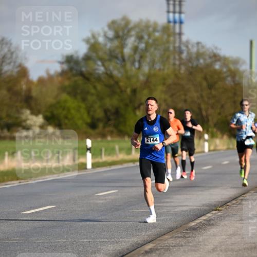 12.04.2026 - 45. Internationalen Wilhelmsburger Insellauf Dr. Thomas Lammeyer http://msf.ph/oto/9430805 12.04.2026 09:08:59 Laufen 2144 meine-sportfotos.de