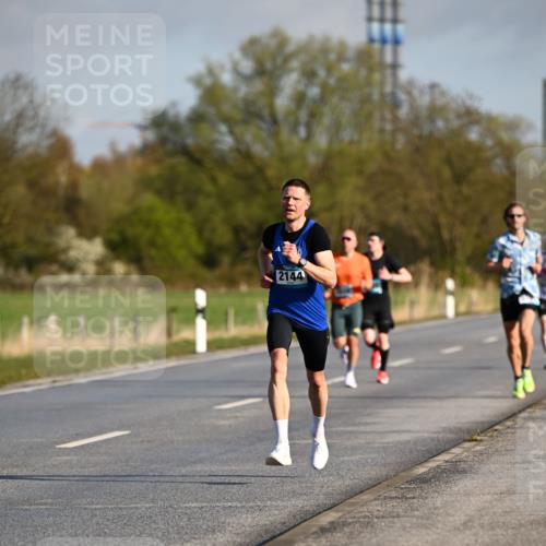 12.04.2026 - 45. Internationalen Wilhelmsburger Insellauf Dr. Thomas Lammeyer http://msf.ph/oto/9430809 12.04.2026 09:09:00 Laufen 2144 meine-sportfotos.de