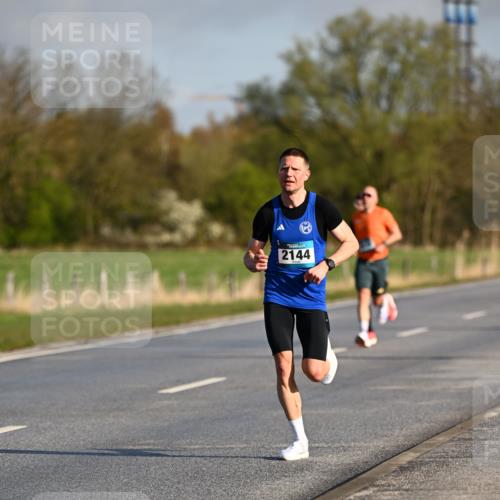 12.04.2026 - 45. Internationalen Wilhelmsburger Insellauf Dr. Thomas Lammeyer http://msf.ph/oto/9430816 12.04.2026 09:09:01 Laufen 2144 meine-sportfotos.de