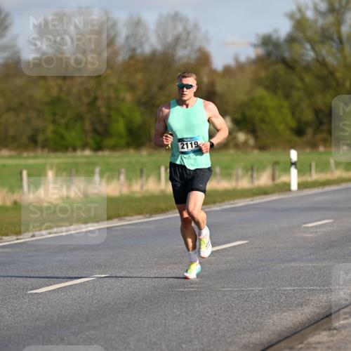12.04.2026 - 45. Internationalen Wilhelmsburger Insellauf Dr. Thomas Lammeyer http://msf.ph/oto/9430885 12.04.2026 09:09:26 Laufen 3979, 2119 meine-sportfotos.de
