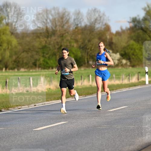 12.04.2026 - 45. Internationalen Wilhelmsburger Insellauf Dr. Thomas Lammeyer http://msf.ph/oto/9430898 12.04.2026 09:09:30 Laufen 524 meine-sportfotos.de