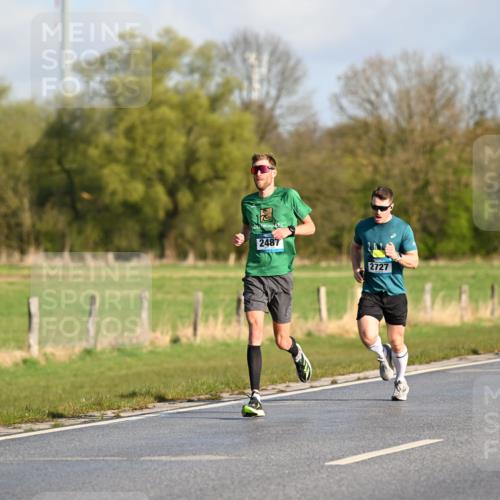 12.04.2026 - 45. Internationalen Wilhelmsburger Insellauf Dr. Thomas Lammeyer http://msf.ph/oto/9430931 12.04.2026 09:09:42 Laufen 2487, 2727 meine-sportfotos.de