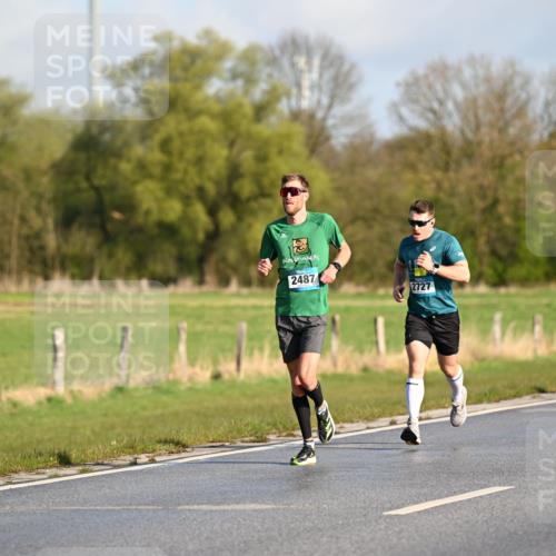 12.04.2026 - 45. Internationalen Wilhelmsburger Insellauf Dr. Thomas Lammeyer http://msf.ph/oto/9430932 12.04.2026 09:09:42 Laufen 2487, 2727 meine-sportfotos.de