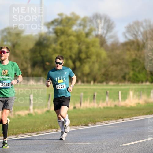 12.04.2026 - 45. Internationalen Wilhelmsburger Insellauf Dr. Thomas Lammeyer http://msf.ph/oto/9430942 12.04.2026 09:09:44 Laufen 2487, 2025, 2727, 5237 meine-sportfotos.de