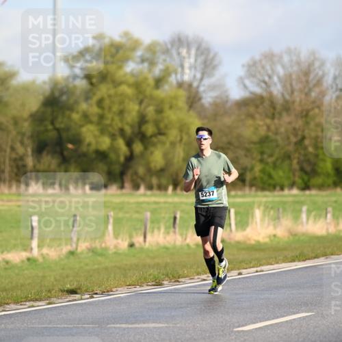 12.04.2026 - 45. Internationalen Wilhelmsburger Insellauf Dr. Thomas Lammeyer http://msf.ph/oto/9430949 12.04.2026 09:09:46 Laufen 5237 meine-sportfotos.de