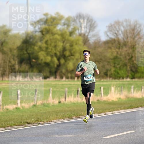 12.04.2026 - 45. Internationalen Wilhelmsburger Insellauf Dr. Thomas Lammeyer http://msf.ph/oto/9430950 12.04.2026 09:09:46 Laufen 5237 meine-sportfotos.de