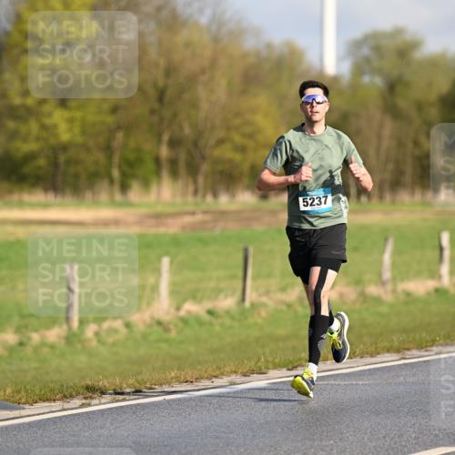 12.04.2026 - 45. Internationalen Wilhelmsburger Insellauf Dr. Thomas Lammeyer http://msf.ph/oto/9430966 12.04.2026 09:09:48 Laufen 5237 meine-sportfotos.de