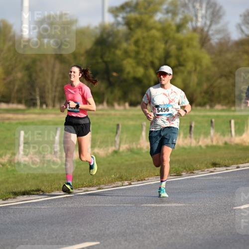 12.04.2026 - 45. Internationalen Wilhelmsburger Insellauf Dr. Thomas Lammeyer http://msf.ph/oto/9430993 12.04.2026 09:09:57 Laufen 5456, 5676 meine-sportfotos.de