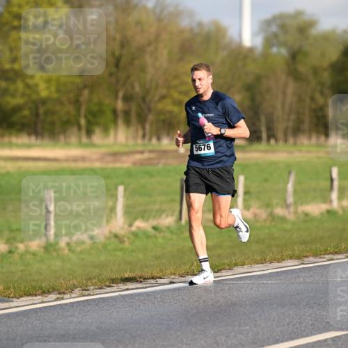 12.04.2026 - 45. Internationalen Wilhelmsburger Insellauf Dr. Thomas Lammeyer http://msf.ph/oto/9431017 12.04.2026 09:10:01 Laufen 5676 meine-sportfotos.de