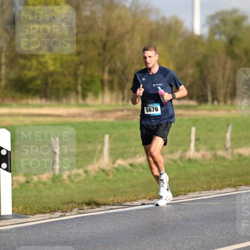 12.04.2026 - 45. Internationalen Wilhelmsburger Insellauf Dr. Thomas Lammeyer http://msf.ph/oto/9431018 12.04.2026 09:10:01 Laufen 5676 meine-sportfotos.de