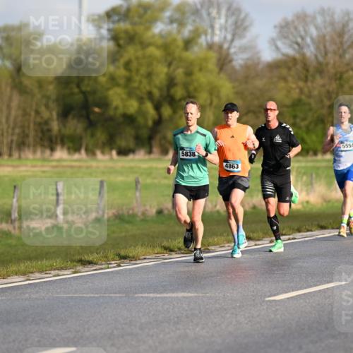 12.04.2026 - 45. Internationalen Wilhelmsburger Insellauf Dr. Thomas Lammeyer http://msf.ph/oto/9431038 12.04.2026 09:10:15 Laufen 5554, 5838, 4205, 4863, 468 meine-sportfotos.de