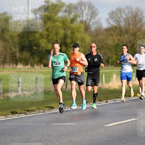 12.04.2026 - 45. Internationalen Wilhelmsburger Insellauf Dr. Thomas Lammeyer http://msf.ph/oto/9431041 12.04.2026 09:10:15 Laufen 5838, 4863, 5554, 4205, 340, 5682 meine-sportfotos.de