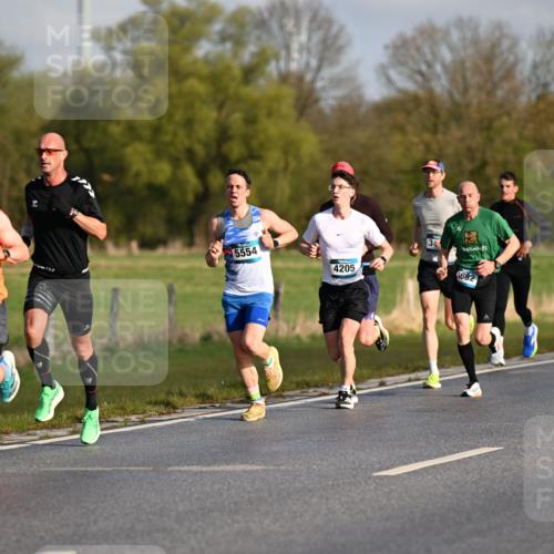 12.04.2026 - 45. Internationalen Wilhelmsburger Insellauf Dr. Thomas Lammeyer http://msf.ph/oto/9431047 12.04.2026 09:10:17 Laufen 838, 5554, 4863, 4205, 34, 682 meine-sportfotos.de