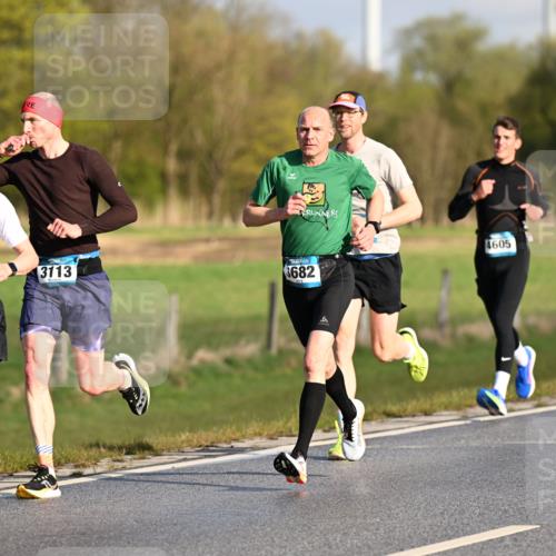 12.04.2026 - 45. Internationalen Wilhelmsburger Insellauf Dr. Thomas Lammeyer http://msf.ph/oto/9431071 12.04.2026 09:10:21 Laufen 4205, 3113, 3682, 4605 meine-sportfotos.de