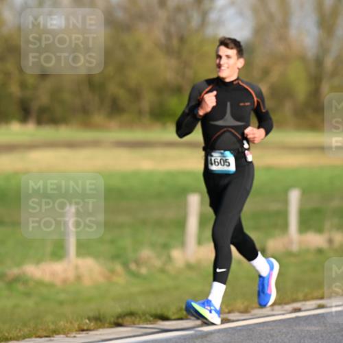 12.04.2026 - 45. Internationalen Wilhelmsburger Insellauf Dr. Thomas Lammeyer http://msf.ph/oto/9431088 12.04.2026 09:10:23 Laufen 3401, 4605 meine-sportfotos.de