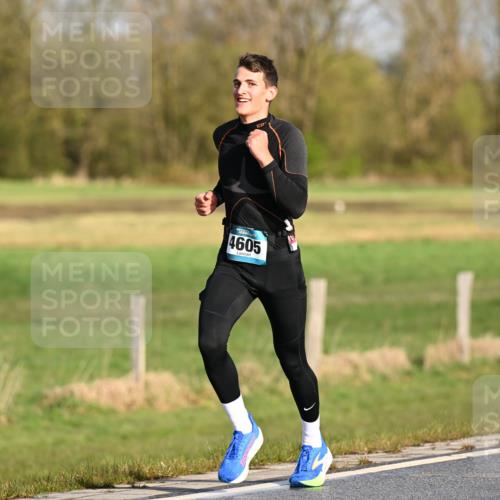 12.04.2026 - 45. Internationalen Wilhelmsburger Insellauf Dr. Thomas Lammeyer http://msf.ph/oto/9431089 12.04.2026 09:10:24 Laufen 4605 meine-sportfotos.de