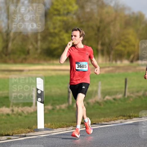 12.04.2026 - 45. Internationalen Wilhelmsburger Insellauf Dr. Thomas Lammeyer http://msf.ph/oto/9431097 12.04.2026 09:10:26 Laufen 3685, 2819 meine-sportfotos.de