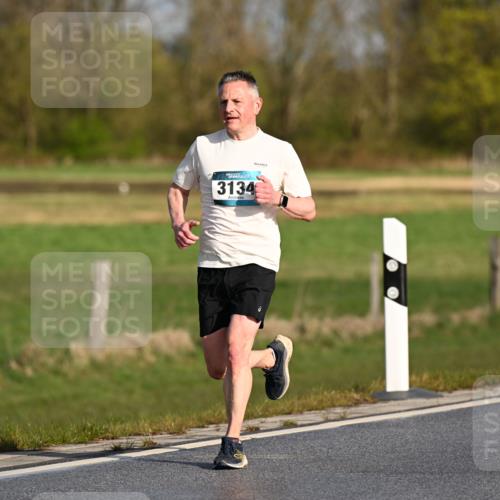 12.04.2026 - 45. Internationalen Wilhelmsburger Insellauf Dr. Thomas Lammeyer http://msf.ph/oto/9431111 12.04.2026 09:10:28 Laufen 3134, 9 meine-sportfotos.de