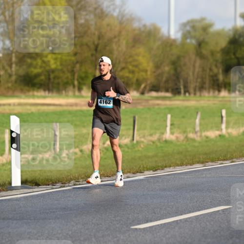 12.04.2026 - 45. Internationalen Wilhelmsburger Insellauf Dr. Thomas Lammeyer http://msf.ph/oto/9431147 12.04.2026 09:10:35 Laufen 4162 meine-sportfotos.de