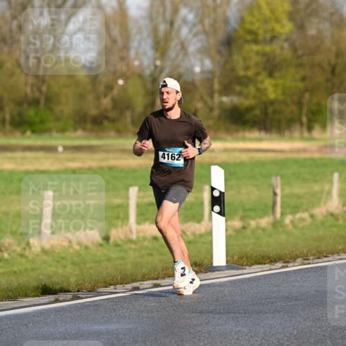 12.04.2026 - 45. Internationalen Wilhelmsburger Insellauf Dr. Thomas Lammeyer http://msf.ph/oto/9431154 12.04.2026 09:10:36 Laufen 4162 meine-sportfotos.de