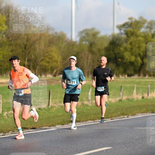 12.04.2026 - 45. Internationalen Wilhelmsburger Insellauf Dr. Thomas Lammeyer http://msf.ph/oto/9431164 12.04.2026 09:10:38 Laufen 2866, 2177, 4475 meine-sportfotos.de