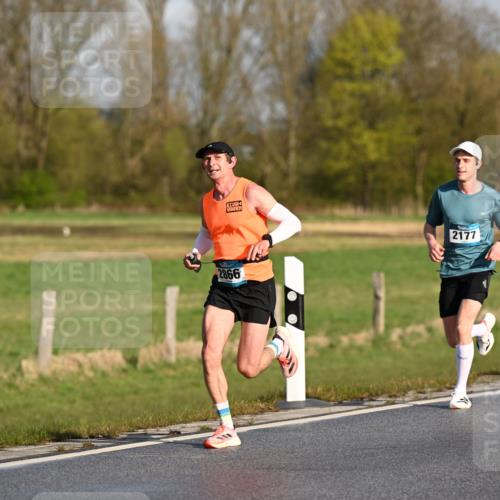 12.04.2026 - 45. Internationalen Wilhelmsburger Insellauf Dr. Thomas Lammeyer http://msf.ph/oto/9431168 12.04.2026 09:10:39 Laufen 2866, 2177, 4475 meine-sportfotos.de