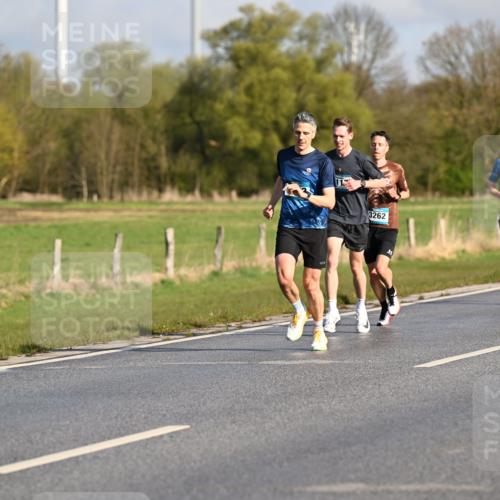 12.04.2026 - 45. Internationalen Wilhelmsburger Insellauf Dr. Thomas Lammeyer http://msf.ph/oto/9431211 12.04.2026 09:10:51 Laufen 113, 3262, 2789 meine-sportfotos.de
