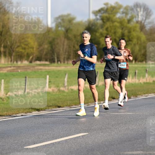 12.04.2026 - 45. Internationalen Wilhelmsburger Insellauf Dr. Thomas Lammeyer http://msf.ph/oto/9431217 12.04.2026 09:10:52 Laufen 2789, 3262 meine-sportfotos.de