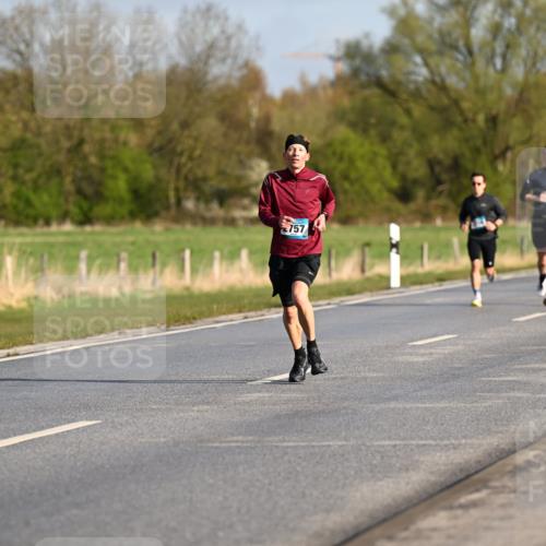 12.04.2026 - 45. Internationalen Wilhelmsburger Insellauf Dr. Thomas Lammeyer http://msf.ph/oto/9431256 12.04.2026 09:11:02 Laufen 757 meine-sportfotos.de