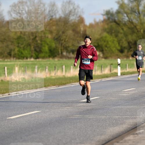 12.04.2026 - 45. Internationalen Wilhelmsburger Insellauf Dr. Thomas Lammeyer http://msf.ph/oto/9431258 12.04.2026 09:11:03 Laufen 2757 meine-sportfotos.de