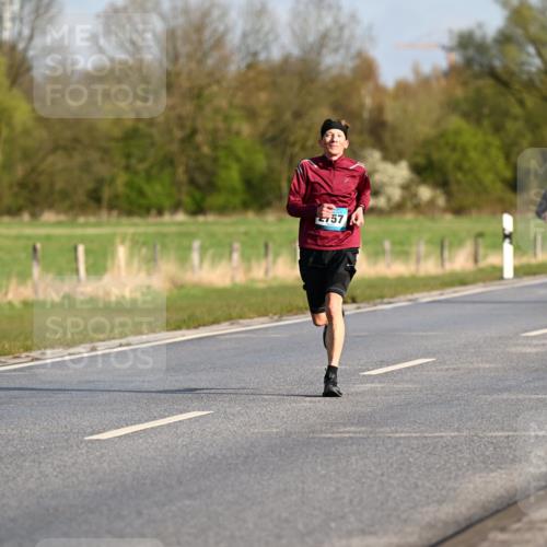 12.04.2026 - 45. Internationalen Wilhelmsburger Insellauf Dr. Thomas Lammeyer http://msf.ph/oto/9431262 12.04.2026 09:11:03 Laufen 757 meine-sportfotos.de