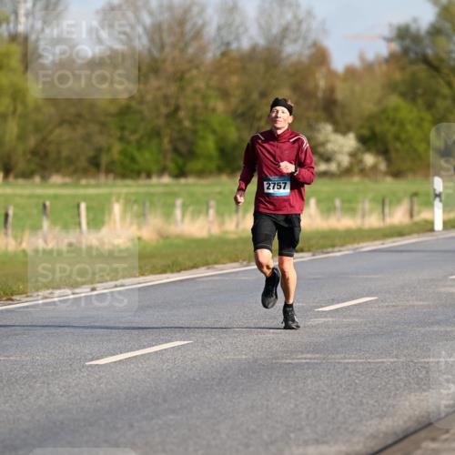 12.04.2026 - 45. Internationalen Wilhelmsburger Insellauf Dr. Thomas Lammeyer http://msf.ph/oto/9431263 12.04.2026 09:11:03 Laufen 2757 meine-sportfotos.de