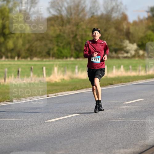 12.04.2026 - 45. Internationalen Wilhelmsburger Insellauf Dr. Thomas Lammeyer http://msf.ph/oto/9431266 12.04.2026 09:11:04 Laufen 2757 meine-sportfotos.de