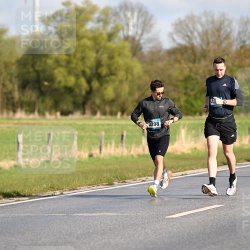 12.04.2026 - 45. Internationalen Wilhelmsburger Insellauf Dr. Thomas Lammeyer http://msf.ph/oto/9431282 12.04.2026 09:11:09 Laufen 3208, 900 meine-sportfotos.de